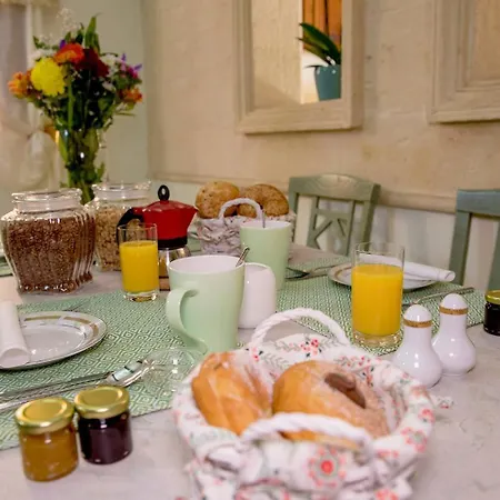 Mellieha Cosy House Of Character By Homely Casa de Férias