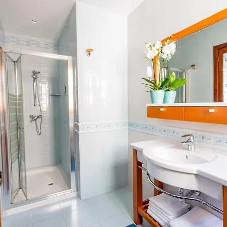 Mellieha Cosy House Of Character By Homely