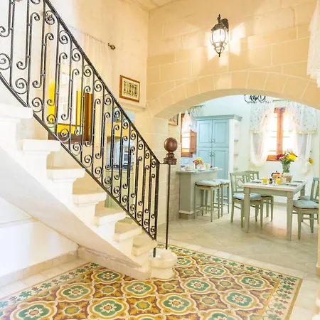 Casa de Férias Mellieha Cosy House Of Character By Homely