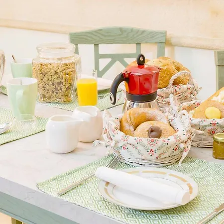 Mellieha Cosy House Of Character By Homely