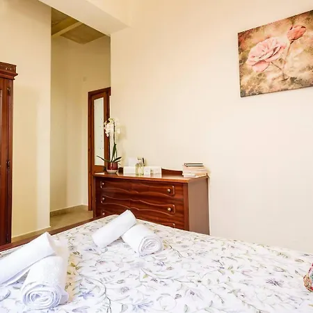 Mellieha Cosy House Of Character By Homely Casa de Férias Ix-Xaghra ta' Barra