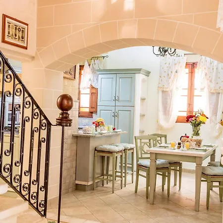 Casa de Férias Mellieha Cosy House Of Character By Homely *