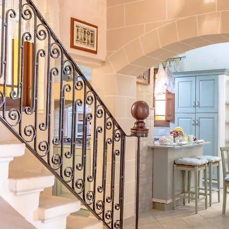Mellieha Cosy House Of Character By Homely